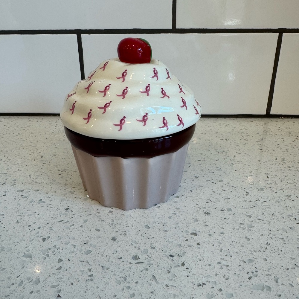 Pandora Ceramic Cupcake Jewelry Box – Limited Edition Trinket Holder - Picture 3 of 12